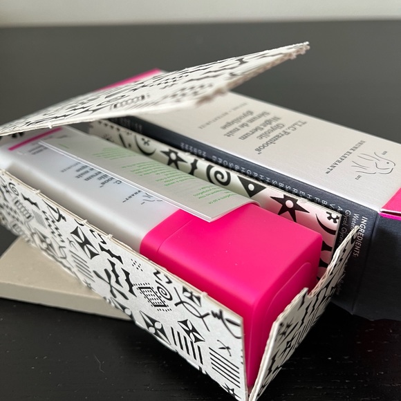 BINB Drunk Elephant
TLC Framboos™ Glycolic Exfoliating Serum 30ml - Picture 12 of 13